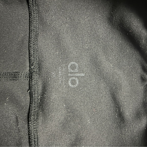 Alo Yoga Bike Shorts - Picture 4 of 5